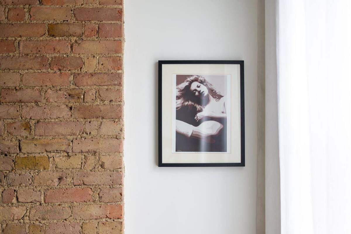 Award-Winning Designer Apartment Londra Esterno foto