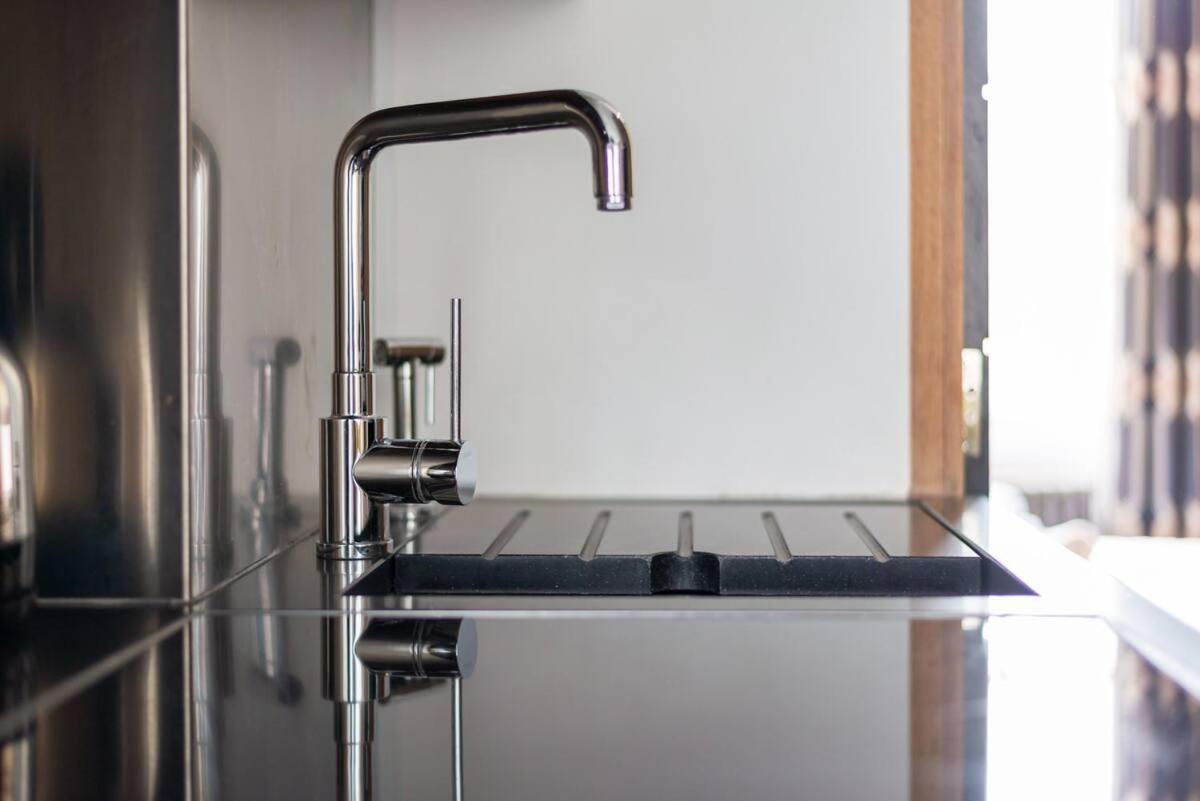 Award-Winning Designer Apartment Londra Esterno foto